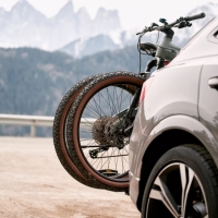 Suport pentru 3 biciclete cu prindere pe haion/portbagaj, Goodyear GY910010